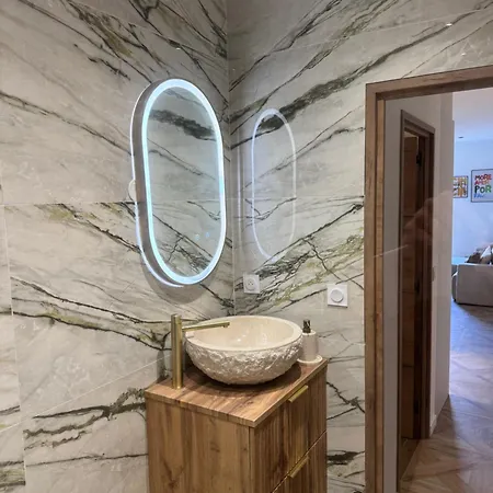 A 50m De La - Centre Apartamento *
